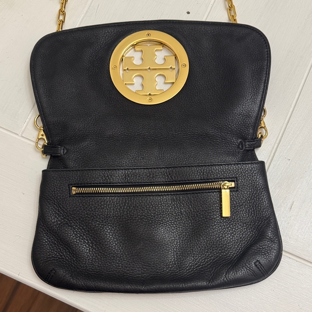 Tory Burch Black and Gold Shoulder Bag - Picture 2 of 5